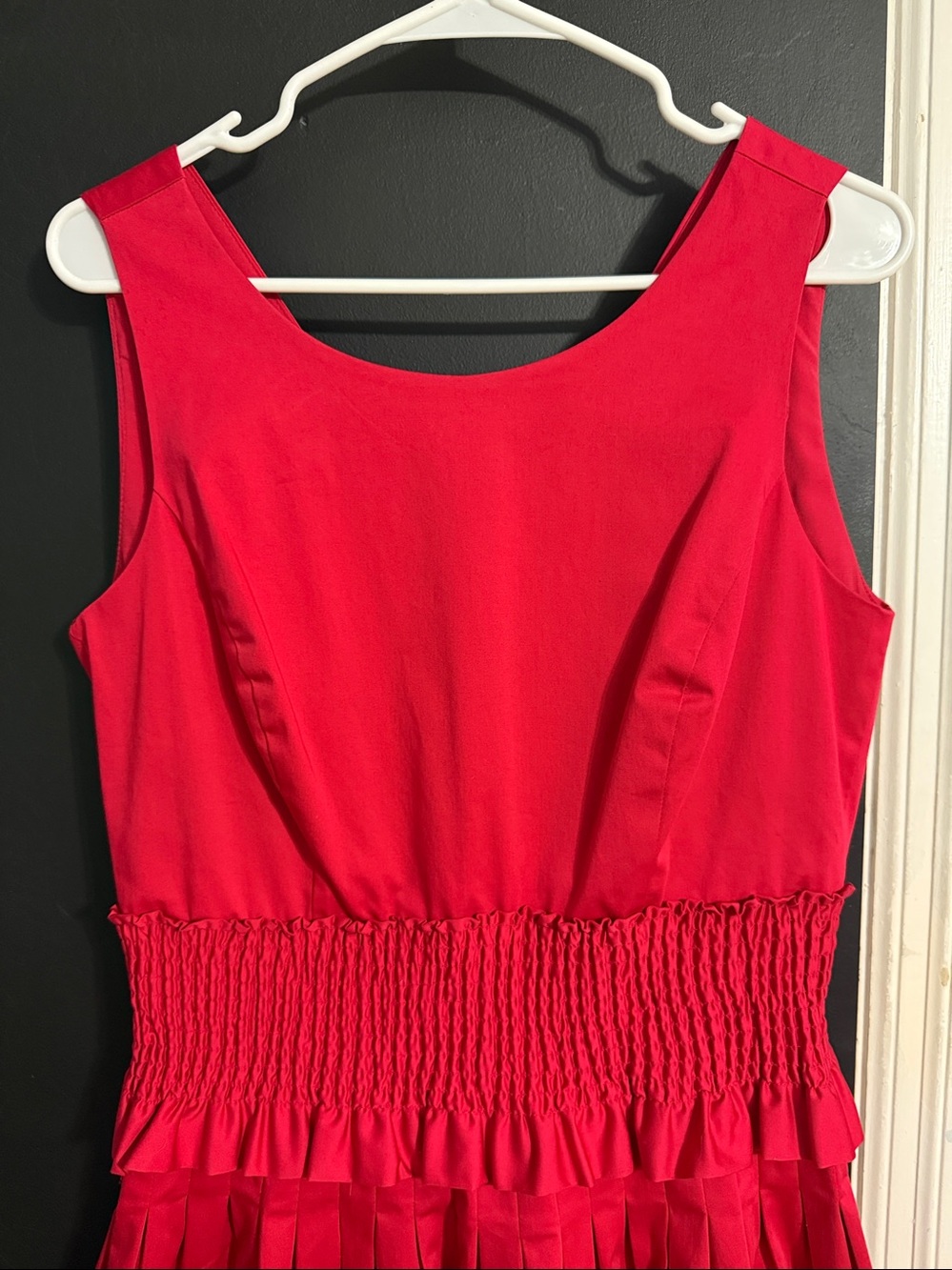 Antonio Melani Galeo Red Smocked Midi Dress Size: 8 - Picture 6 of 9